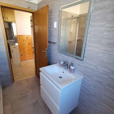 Apartament In With Four-bedrooms 1 Medulin
