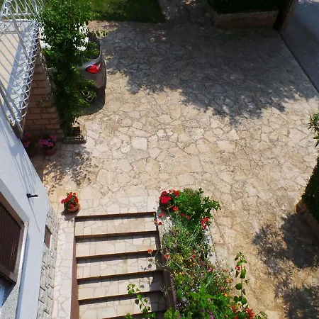 Apartament In With Four-bedrooms 1 Medulin