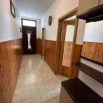 In With Four-bedrooms 1 Διαμέρισμα
