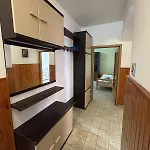Διαμέρισμα In With Four-bedrooms 1