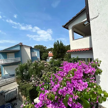 Apartment In With Four-bedrooms 1