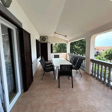 Apartamento In With Four-bedrooms 1 *