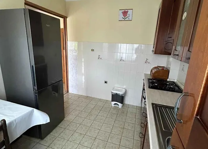 In With Four-bedrooms 1 *