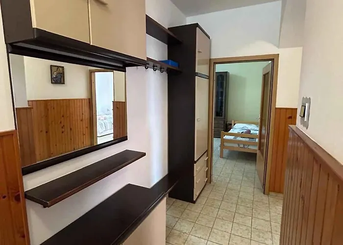 Apartment In With Four-bedrooms 1
