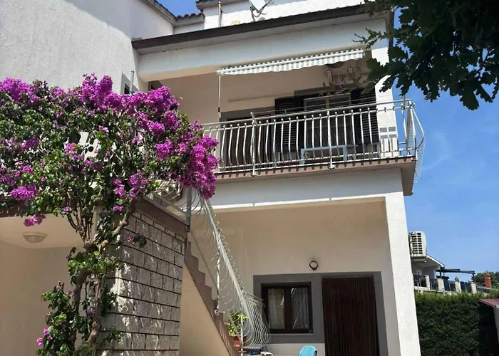 In With Four-bedrooms 1 * Medulin