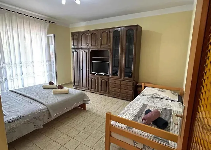 In With Four-bedrooms 1 *